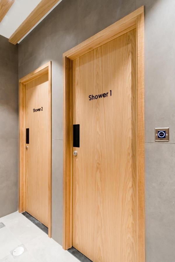 Capsule hotel Sleep 'n Fly Sleep Lounge, B-gates Terminal 3 - Transit Only *