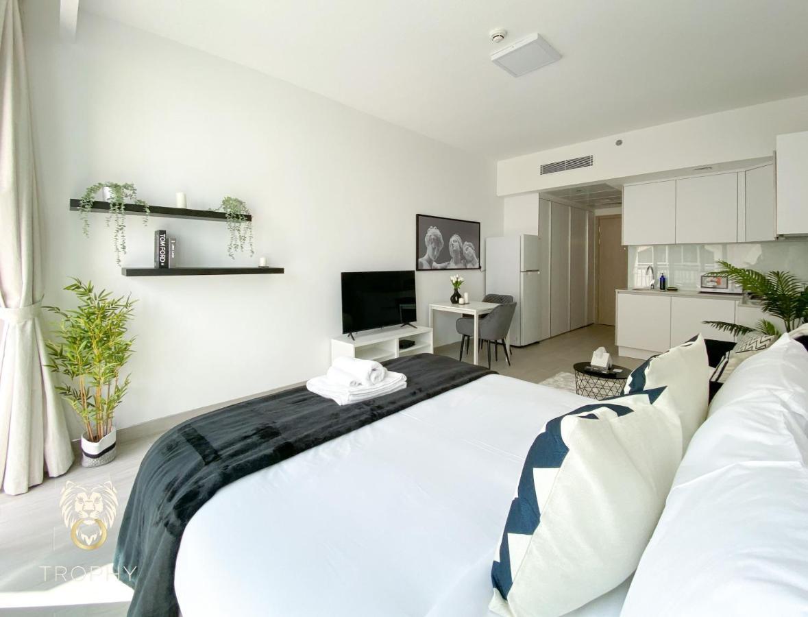 Stylish In Jvc With Contemporary Dubai