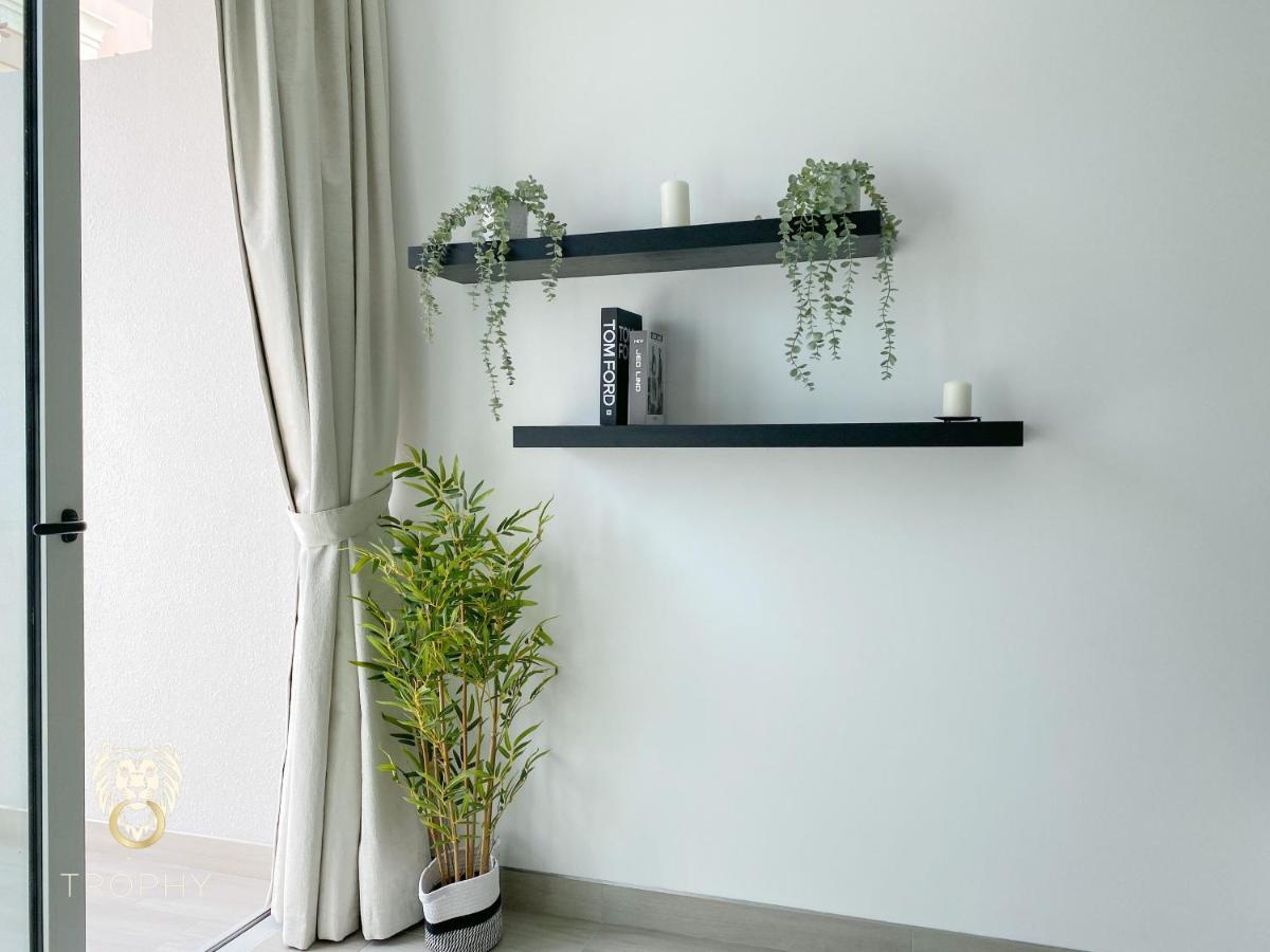Stylish In Jvc With Contemporary