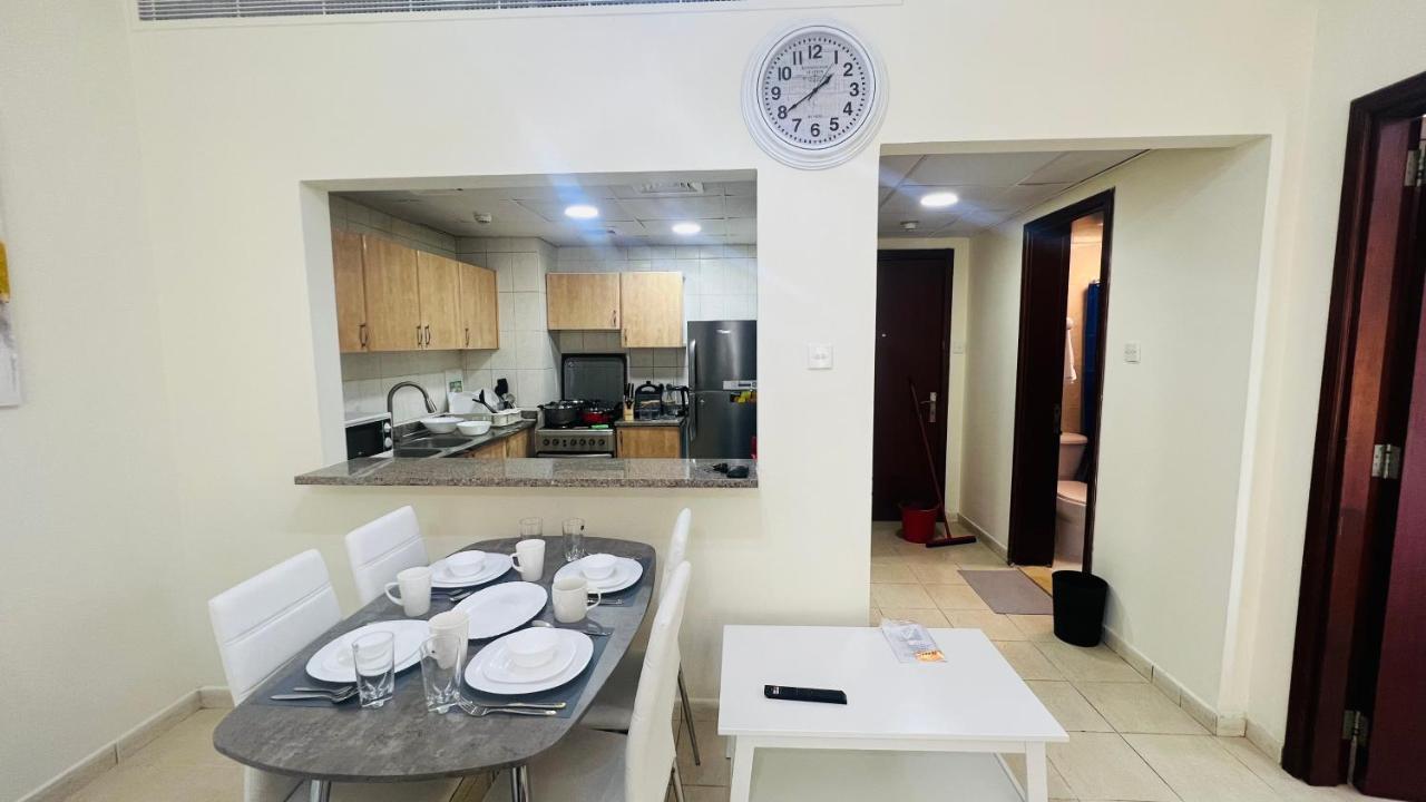 Apartment Newly Furnished Cozy One Bed 2 Bathroom View