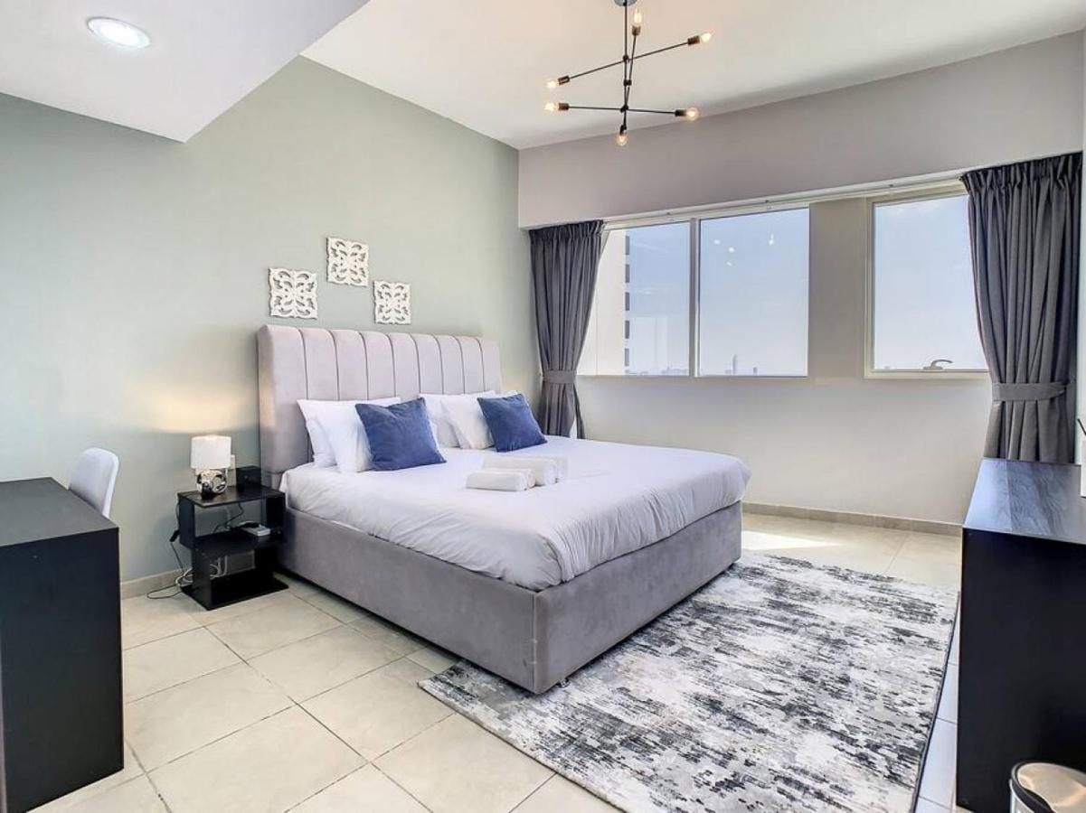 Key View - Lakeshore Tower 1 *