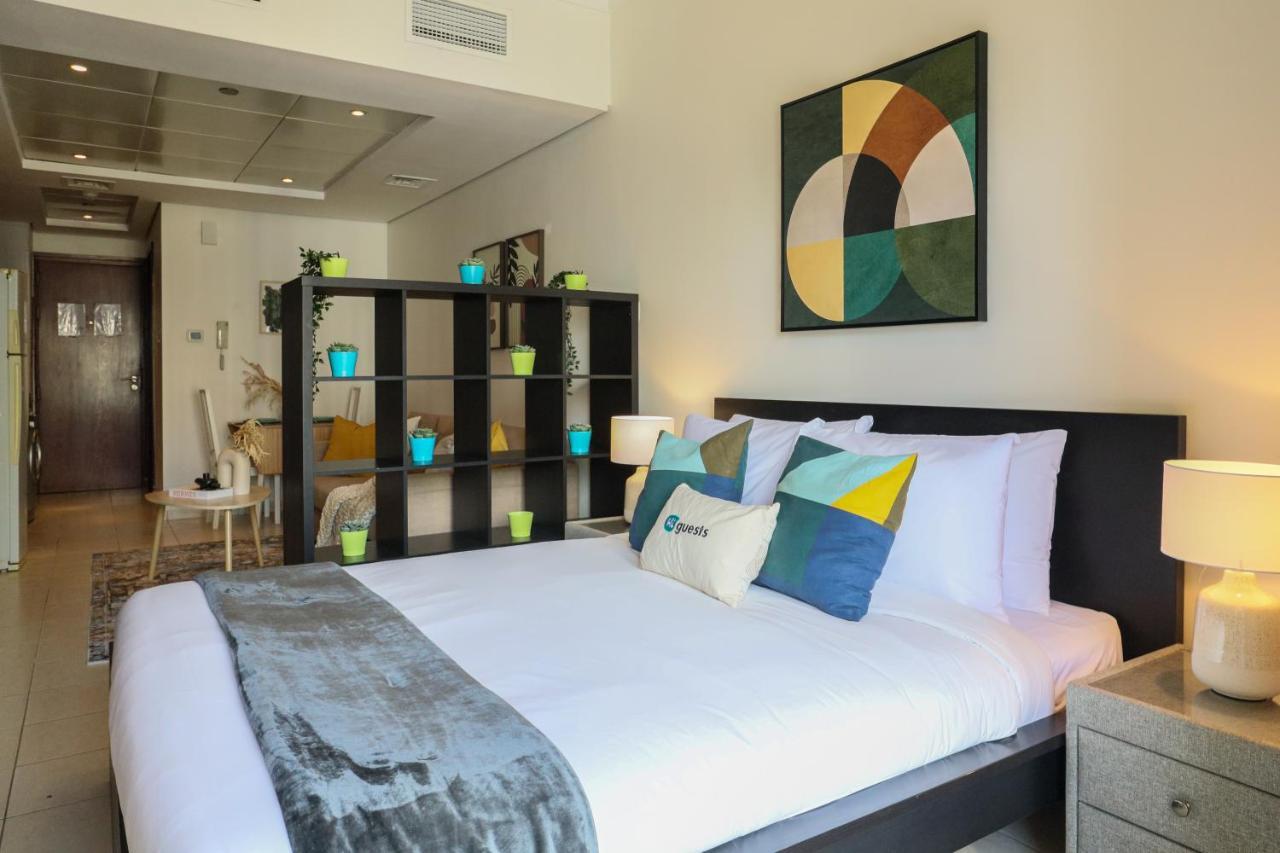 Higuests - Lake-view Studio In Vibrant Area In Jlt Daire *