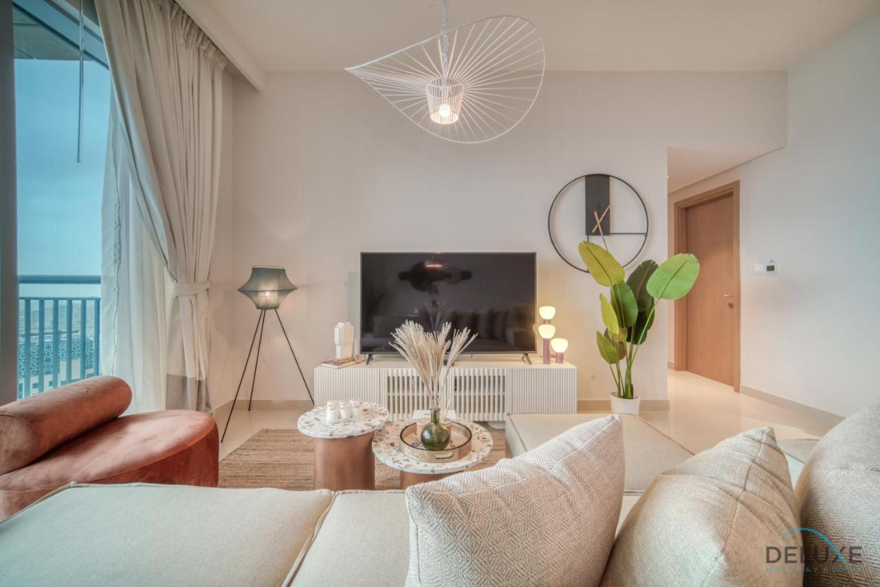 Apartment Tropical 2br At Harbour Views Tower 1 By Deluxe Homes Dubai