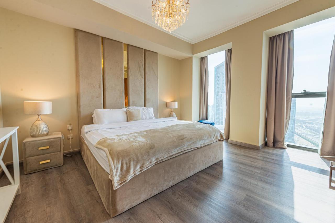 Apartment First Class 3br With Full Burj Khalifa And Fountain View Dubai