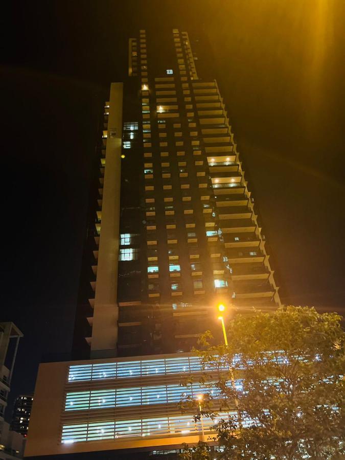 The Square Tower Aparthotel Dubai