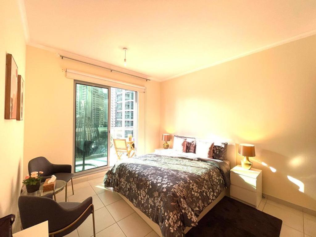 Bright & Shine Rose 1bdr Fountain View