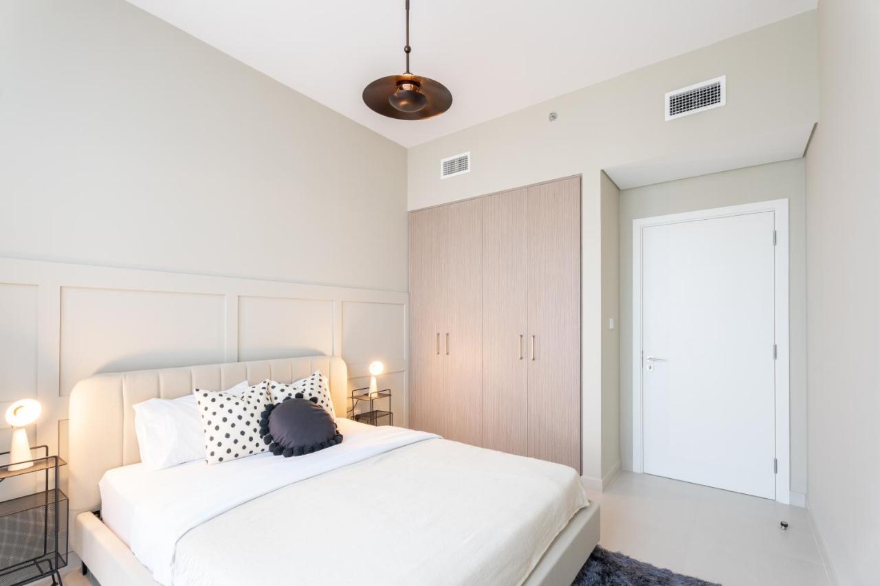 Apartment Elegant Luxury With Stunning Views In Creek Harbour