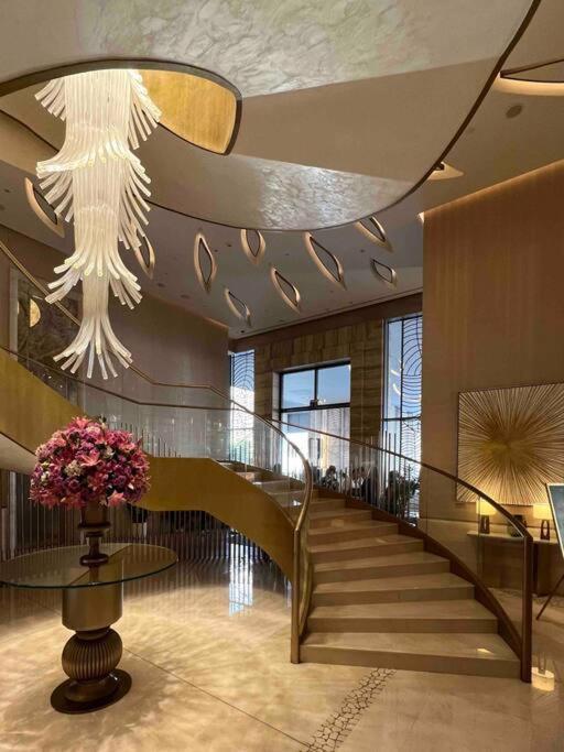 Palm Tower St. Regis Amazing View High-end Apartment *
