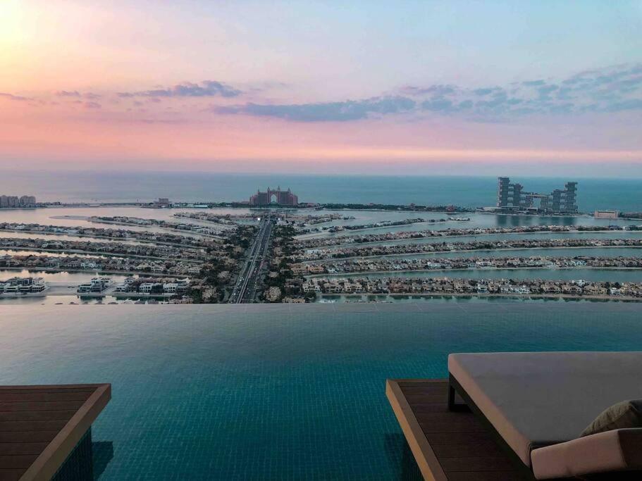 Palm Tower St. Regis Amazing View High-end Dubai