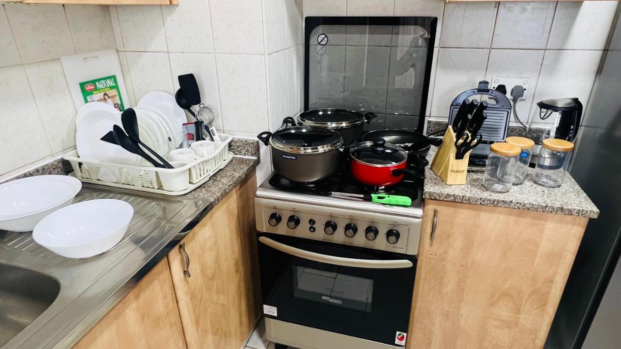 Apartment Newly Furnished Cozy One Bed 2 Bathroom View