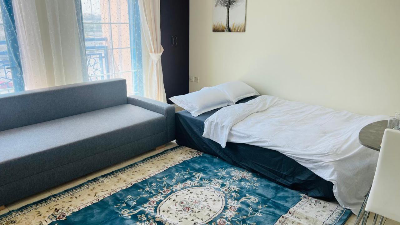 Apartment Newly Furnished Cozy One Bed 2 Bathroom View *