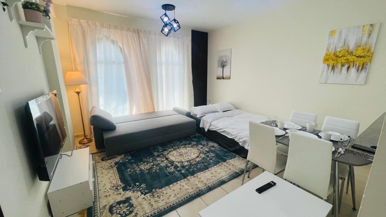 Newly Furnished Cozy One Bed 2 Bathroom View