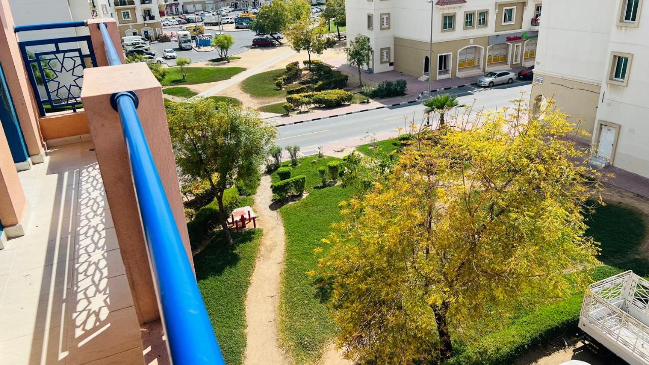 Newly Furnished Cozy One Bed 2 Bathroom View Dubai