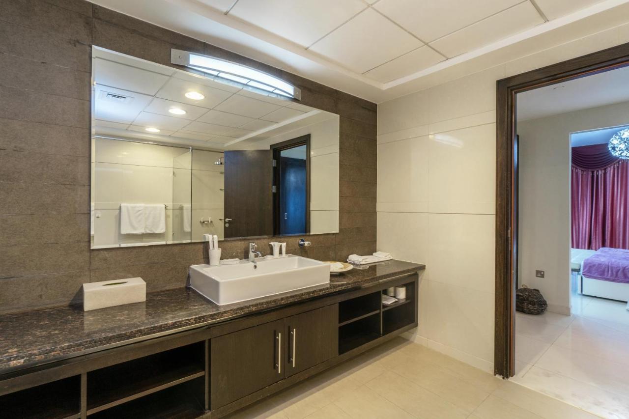 Apartment 3bed Spectacular View In Marina Dubai