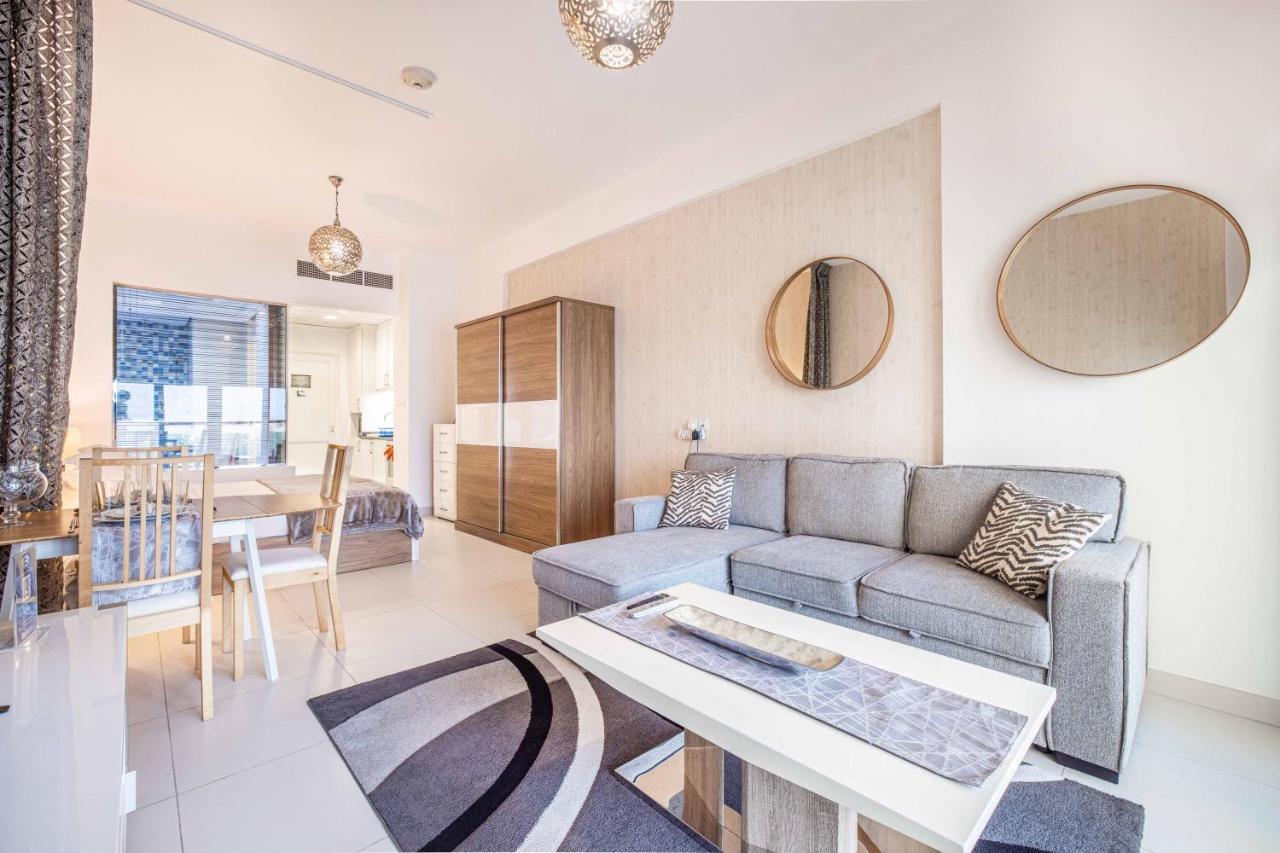 Deluxe In Palm Views East At Palm Jumeirah By Pk Holidays Apartment