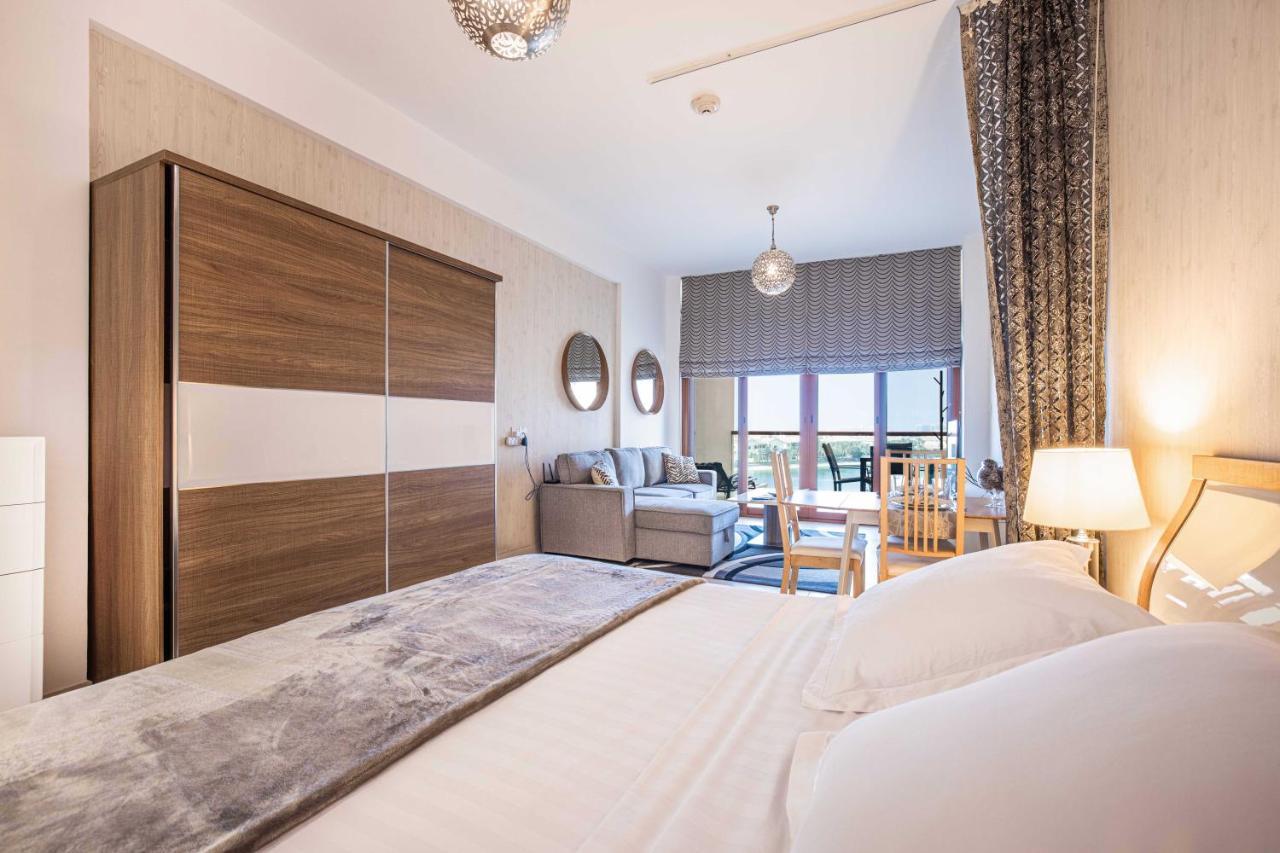 Deluxe In Palm Views East At Palm Jumeirah By Pk Holidays *