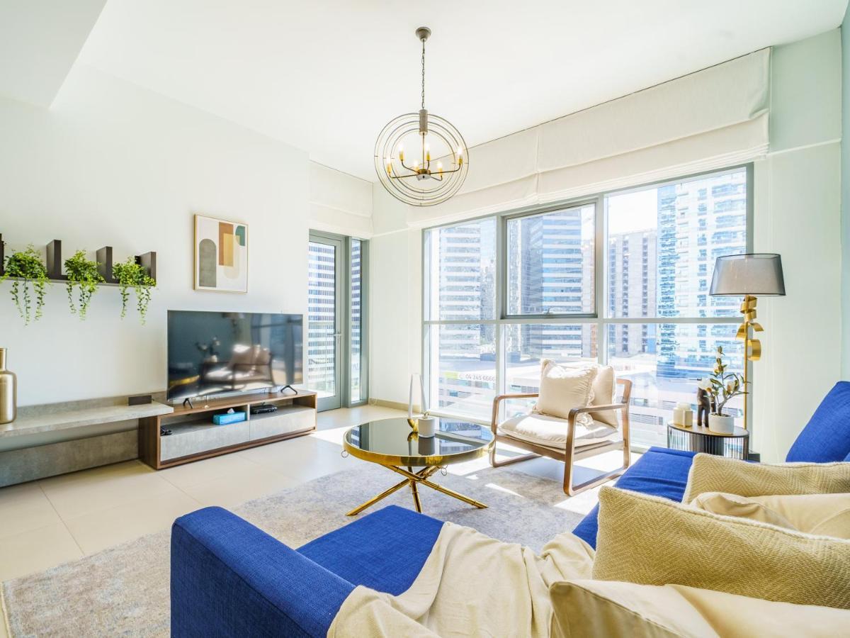 Downtown Charming Close To Mall Apartment *