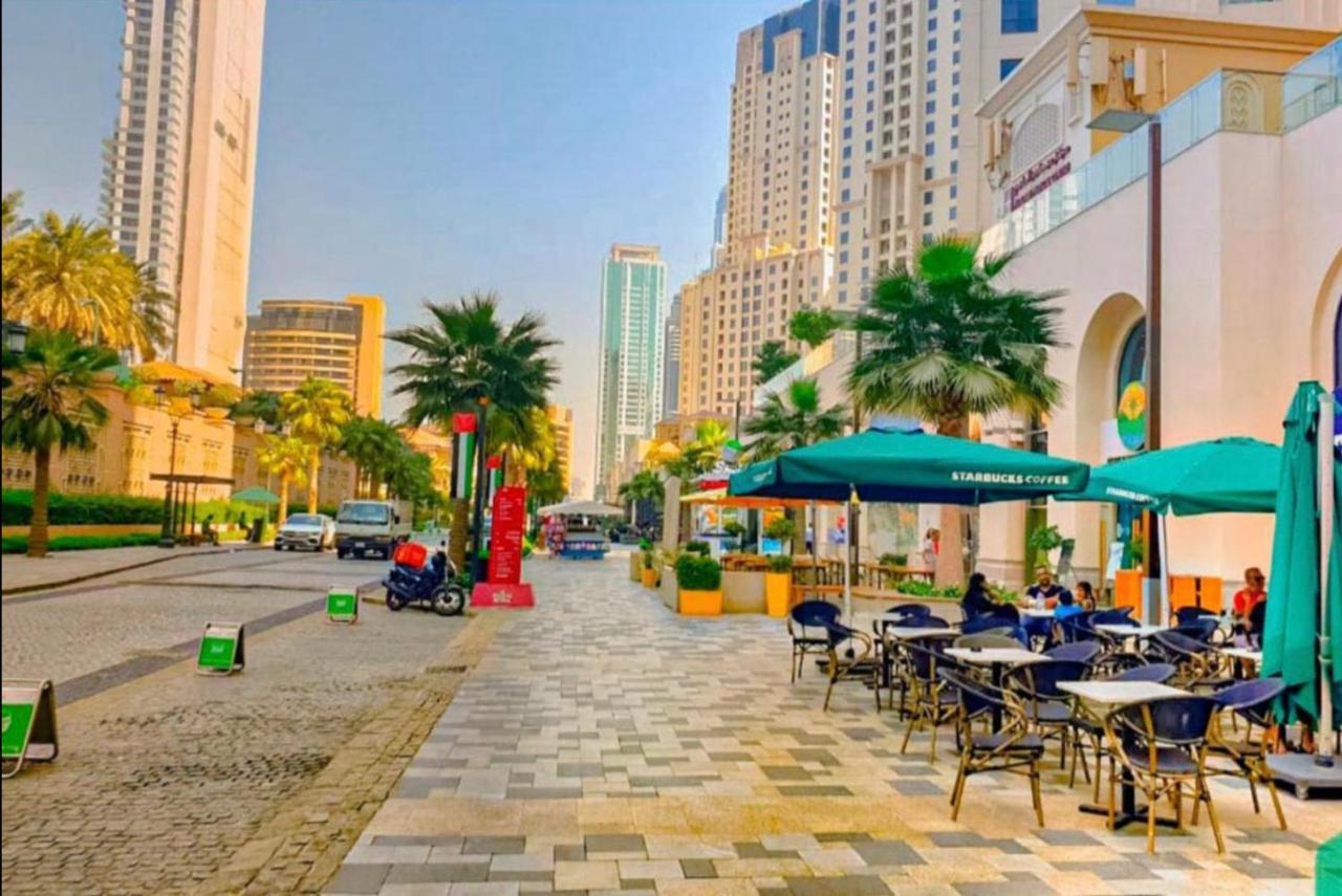Charming Spacious In The Heart Of Jbr By Sweet Homes Casa de férias *