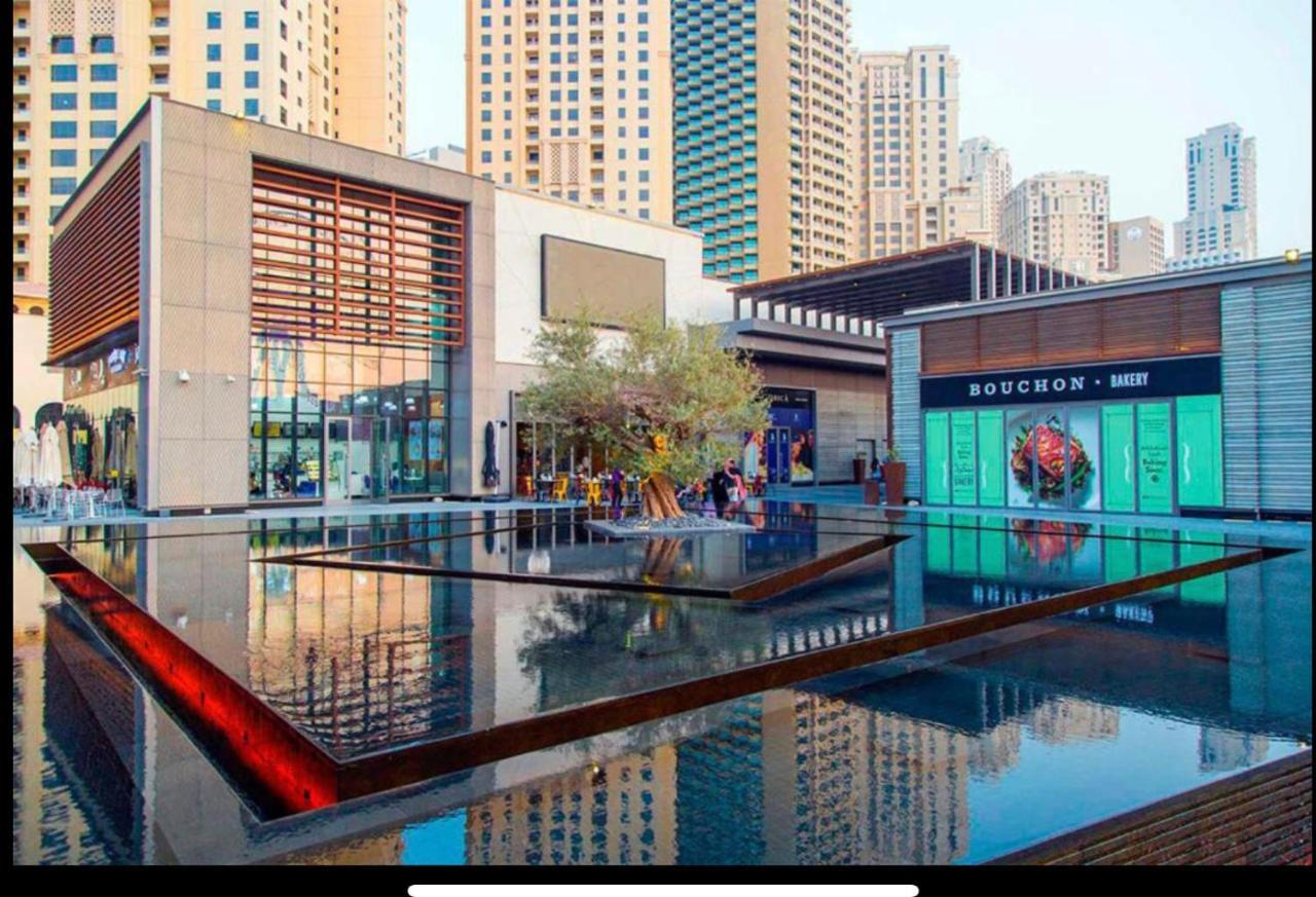 Charming Spacious In The Heart Of Jbr By Sweet Homes Casa de férias Dubai