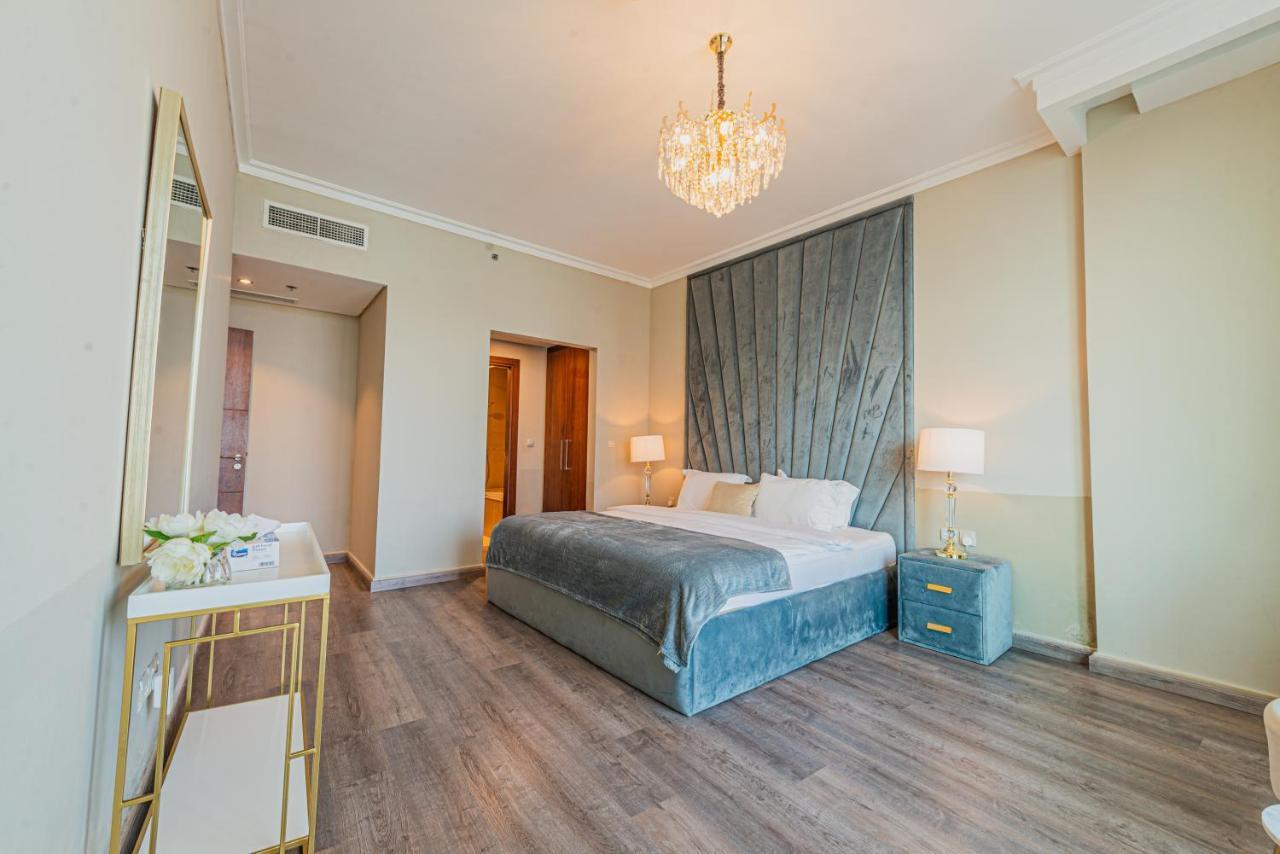 Apartment First Class 3br With Full Burj Khalifa And Fountain View