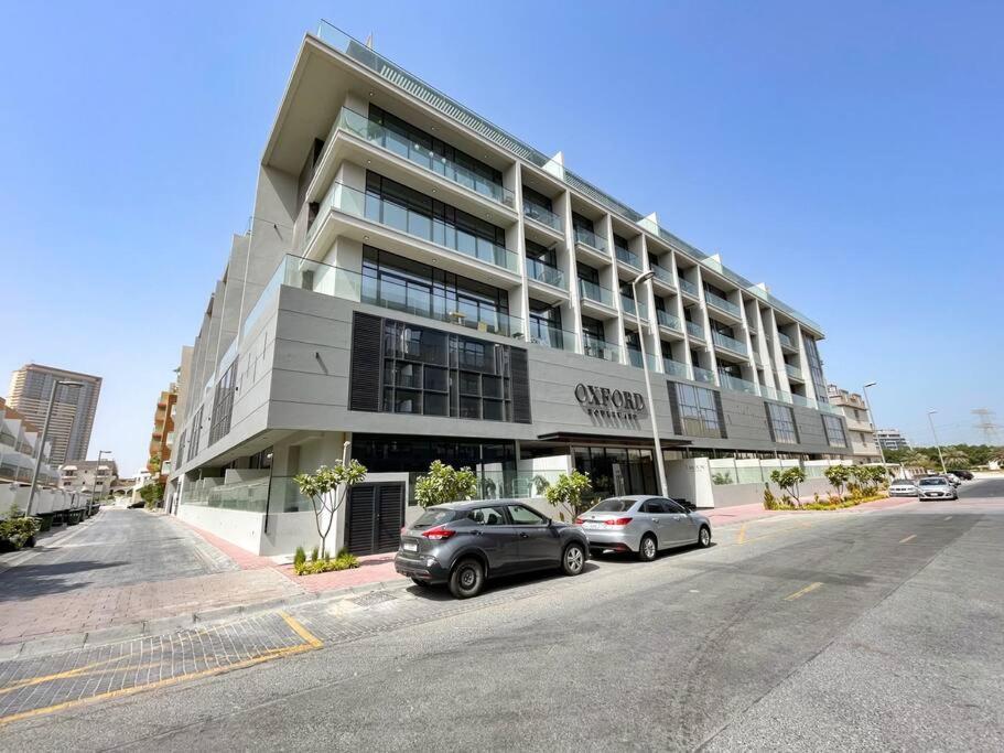 Eclectic With Terrace In Oxford Blvd Jvc Dubai