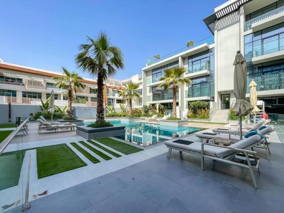 Apartment Eclectic With Terrace In Oxford Blvd Jvc *