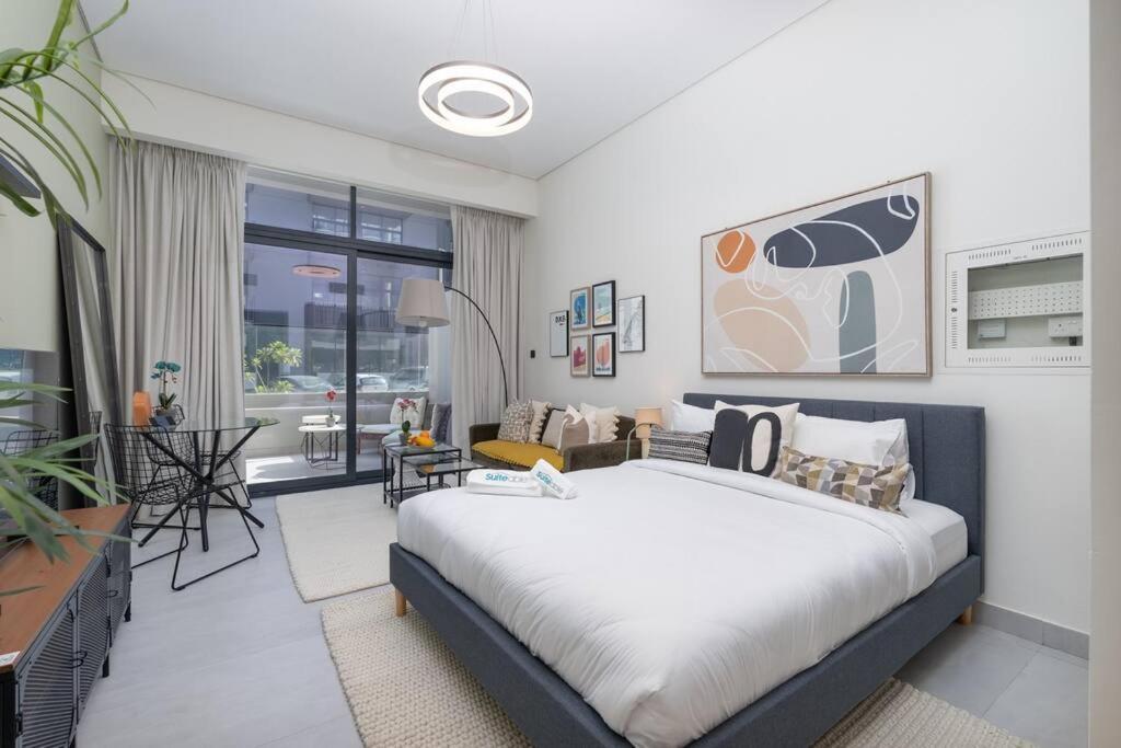 Eclectic With Terrace In Oxford Blvd Jvc Apartment Dubai