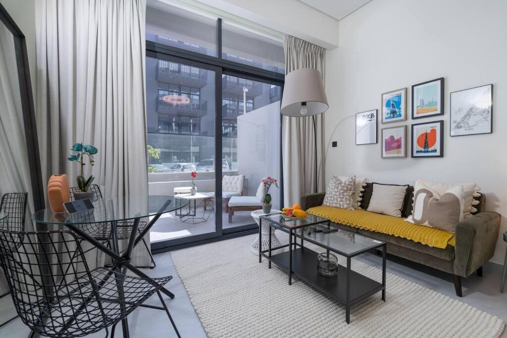 Eclectic With Terrace In Oxford Blvd Jvc * Dubai