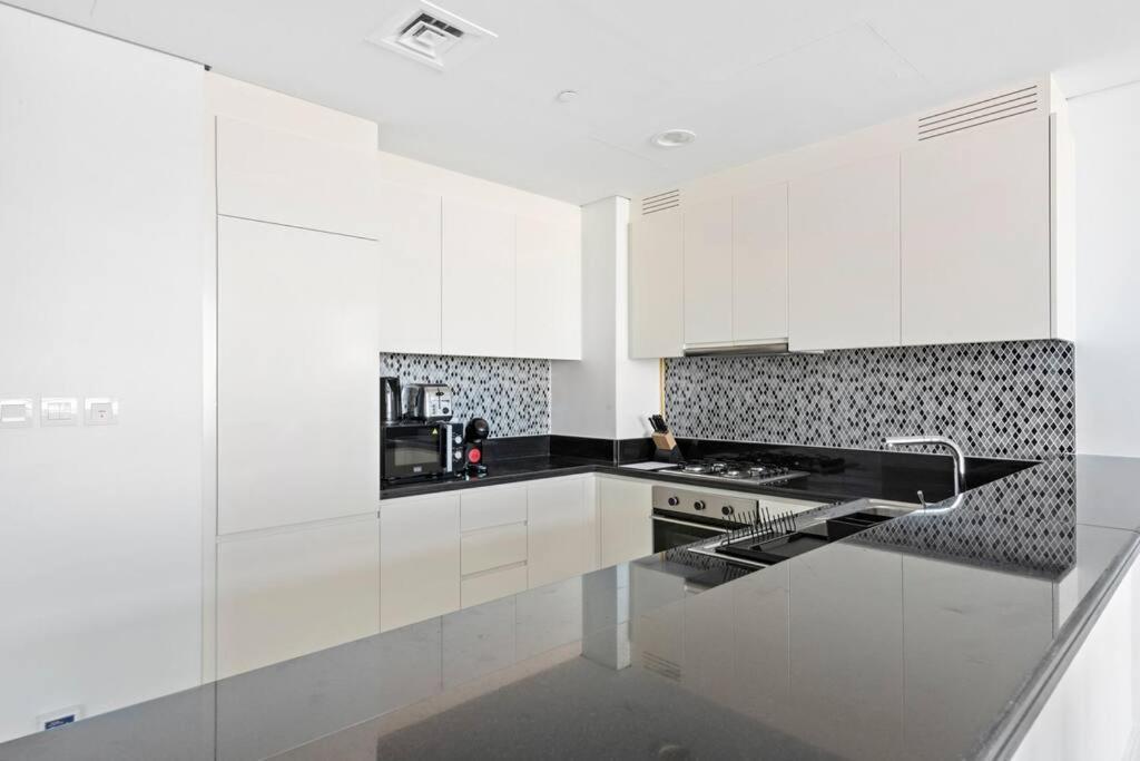Apartment Stonetree - Paramount Tower Hotel&residences 2 Bedroom - Amazing View Dubai