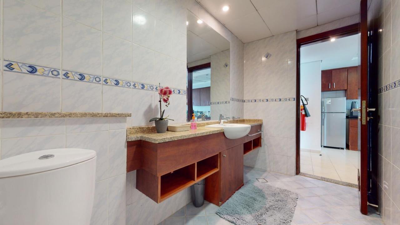 Lv38 - Elegant 2bhk In View Tower Apartment *