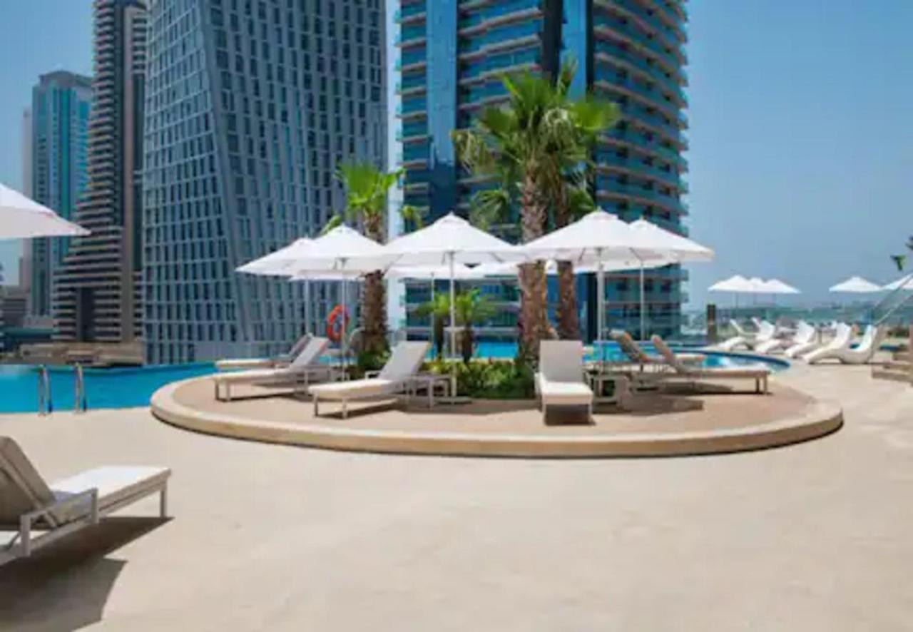 Apartment Mesmerizing 1br Full Marina View At Marina Gate