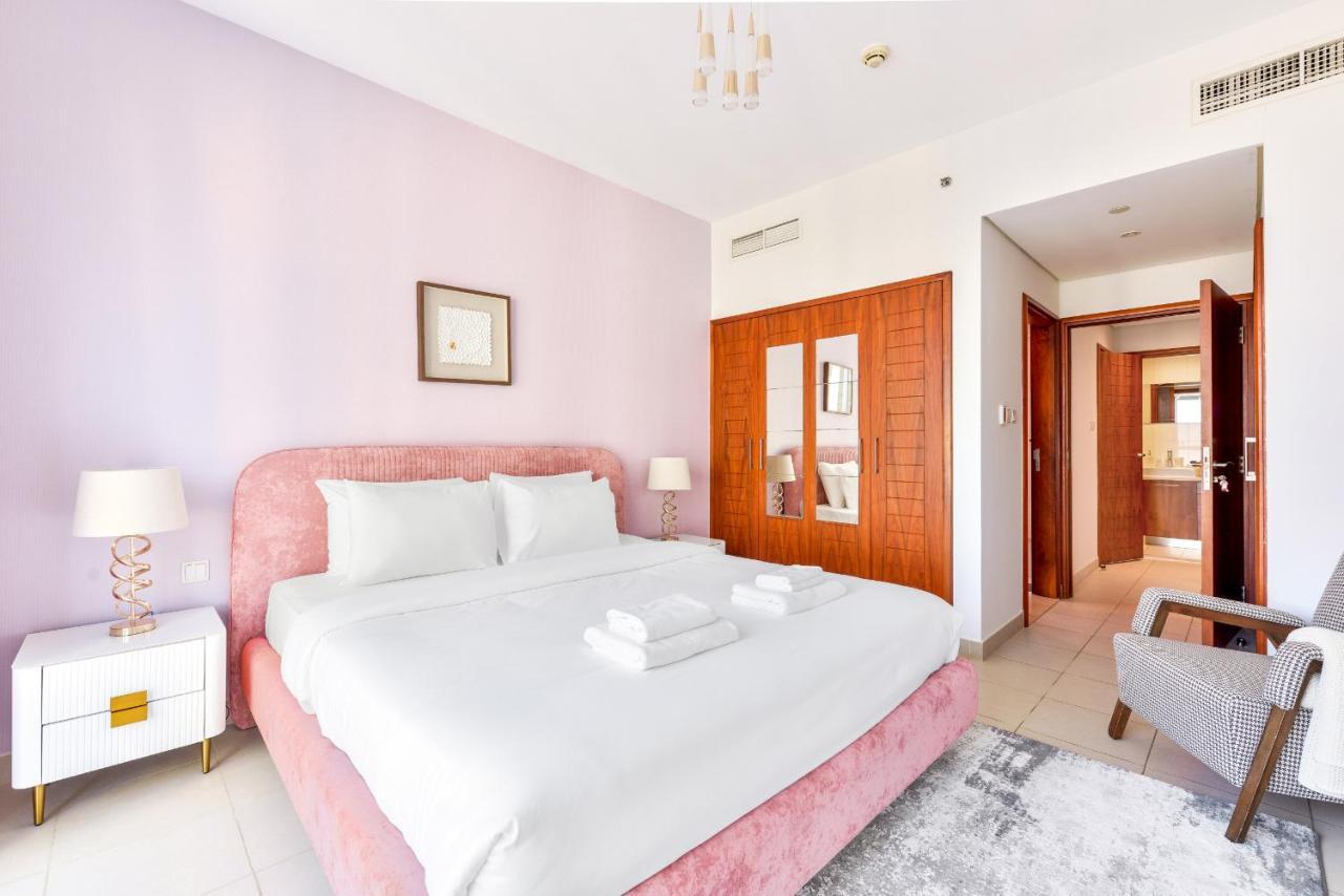 Super Deal! - 1br Downtown Blvd Near Burj Khalifa & Mall Apartment *