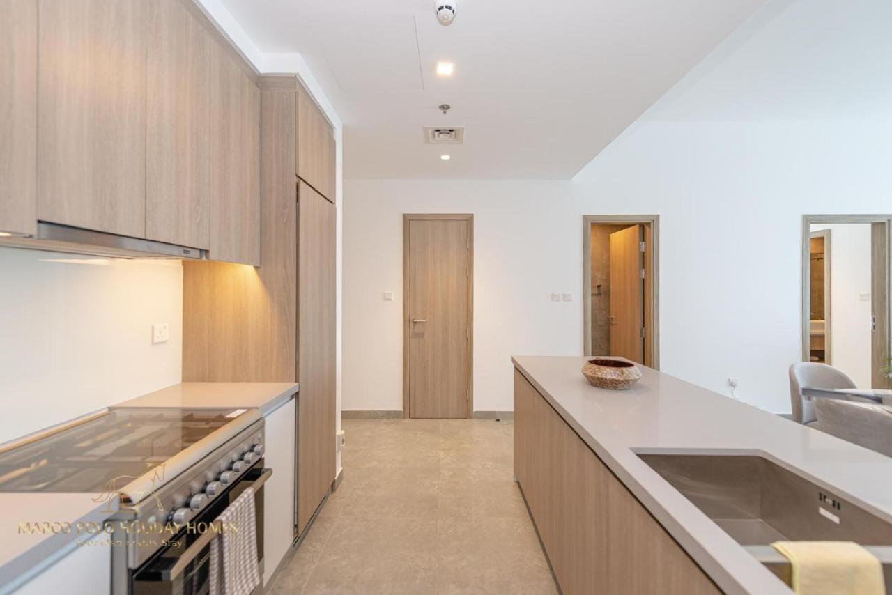 Apartamento Marco Polo - Stunning 2 Bedroom With Marina Views, Huge Pool & Gym Dubai