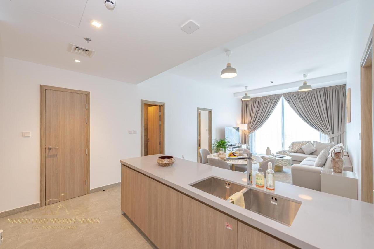 Apartamento Marco Polo - Stunning 2 Bedroom With Marina Views, Huge Pool & Gym Dubai