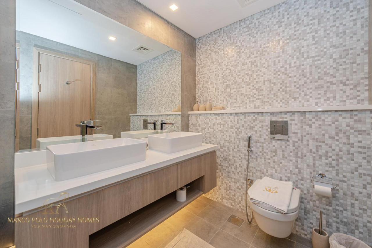 Apartamento Marco Polo - Stunning 2 Bedroom With Marina Views, Huge Pool & Gym Dubai