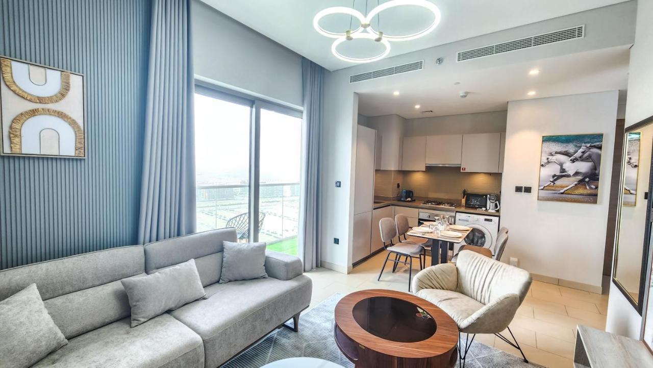 By Latinem Luxury 1br Holiday Cvr B2309 Near Burj Khalifa Dubai