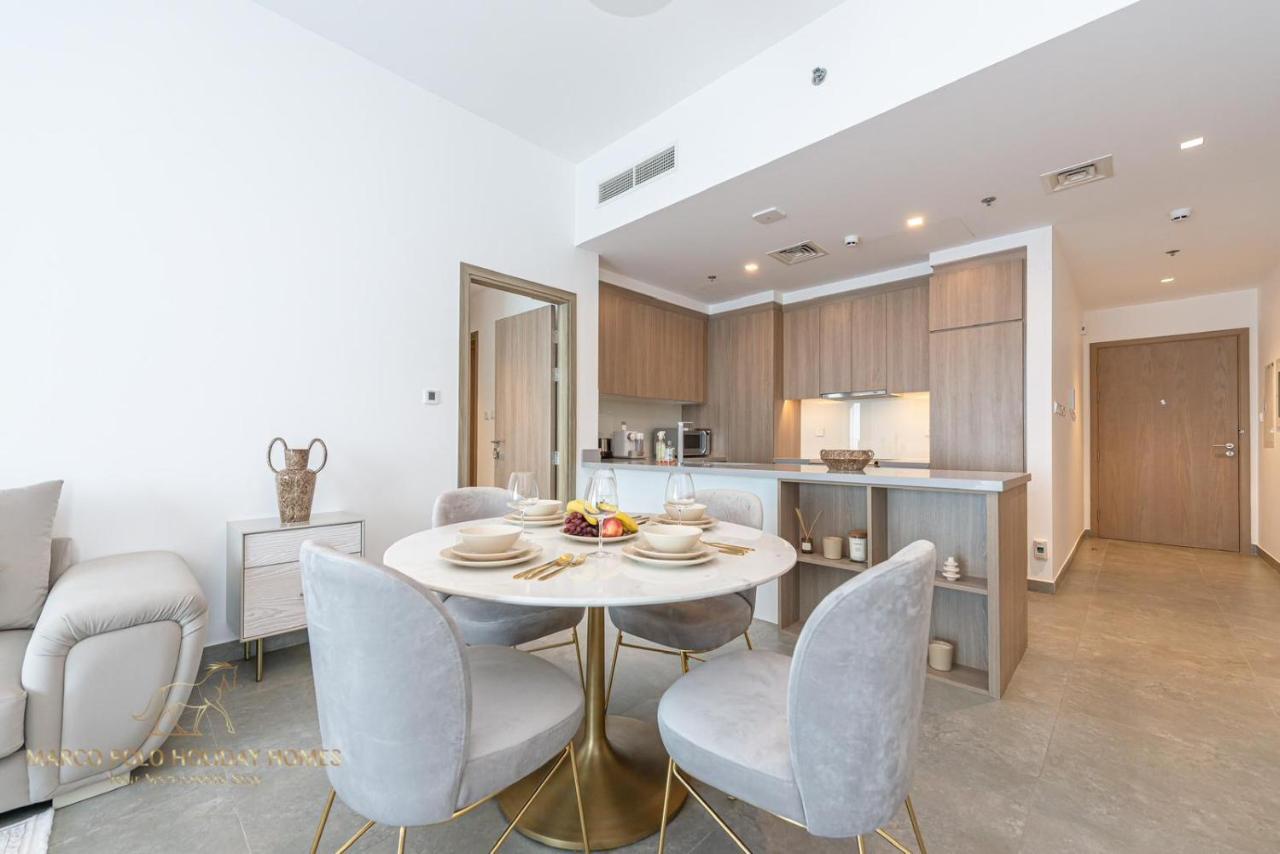 Apartamento Marco Polo - Stunning 2 Bedroom With Marina Views, Huge Pool & Gym Dubai