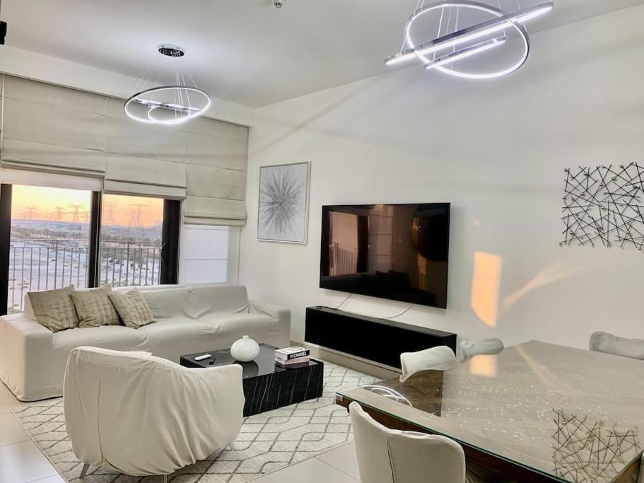 Apartment Enjoy A Modern And Trendy Apartment In The Heart Of Dubai Dubai