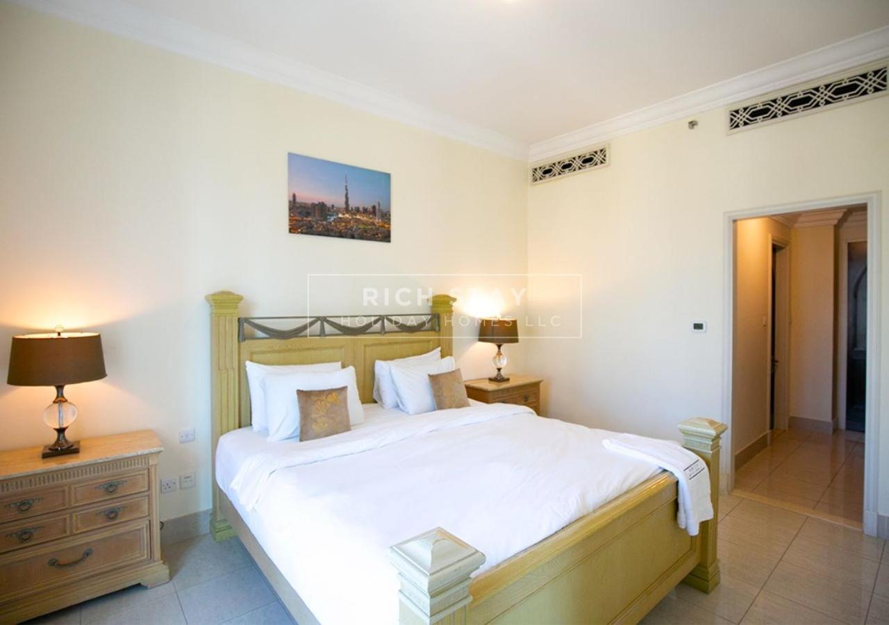 Daire Incredible 2br Apartment, Downtown With Burj & Mall View By Rich *