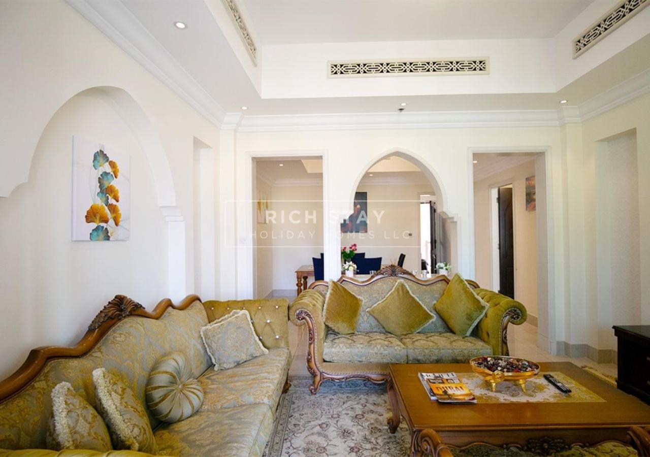 Incredible 2br Apartment, Downtown With Burj & Mall View By Rich Daire