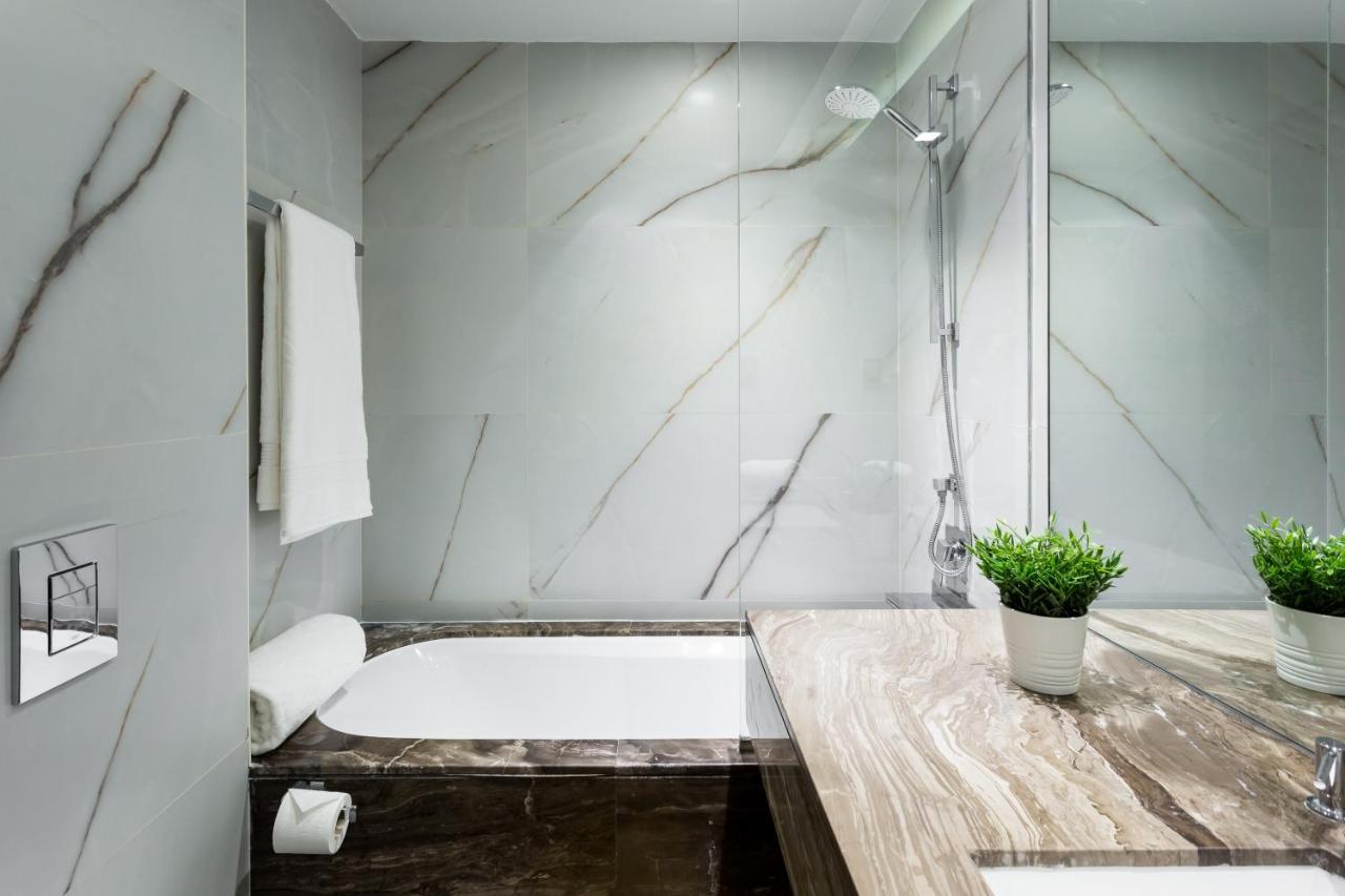 Damac Heights Tower Apartment. Podium Level - Fendi Design.