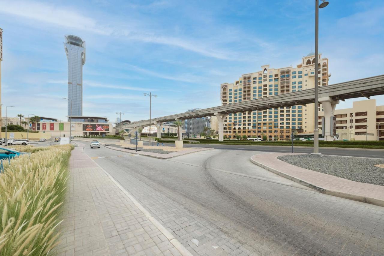 Apartment Deluxe In Palm Views East At Palm Jumeirah By Pk Holidays Dubai