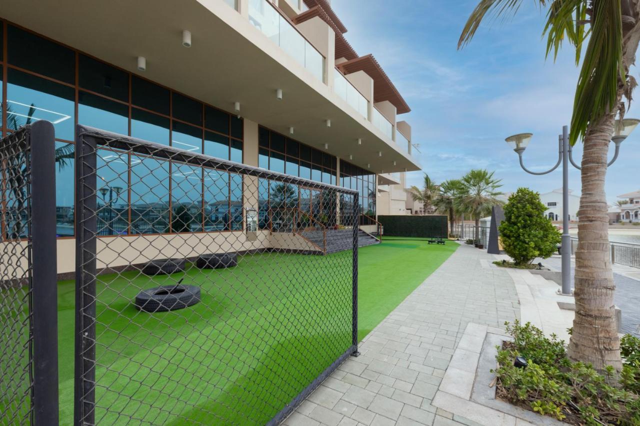 Deluxe In Palm Views East At Palm Jumeirah By Pk Holidays Dubai