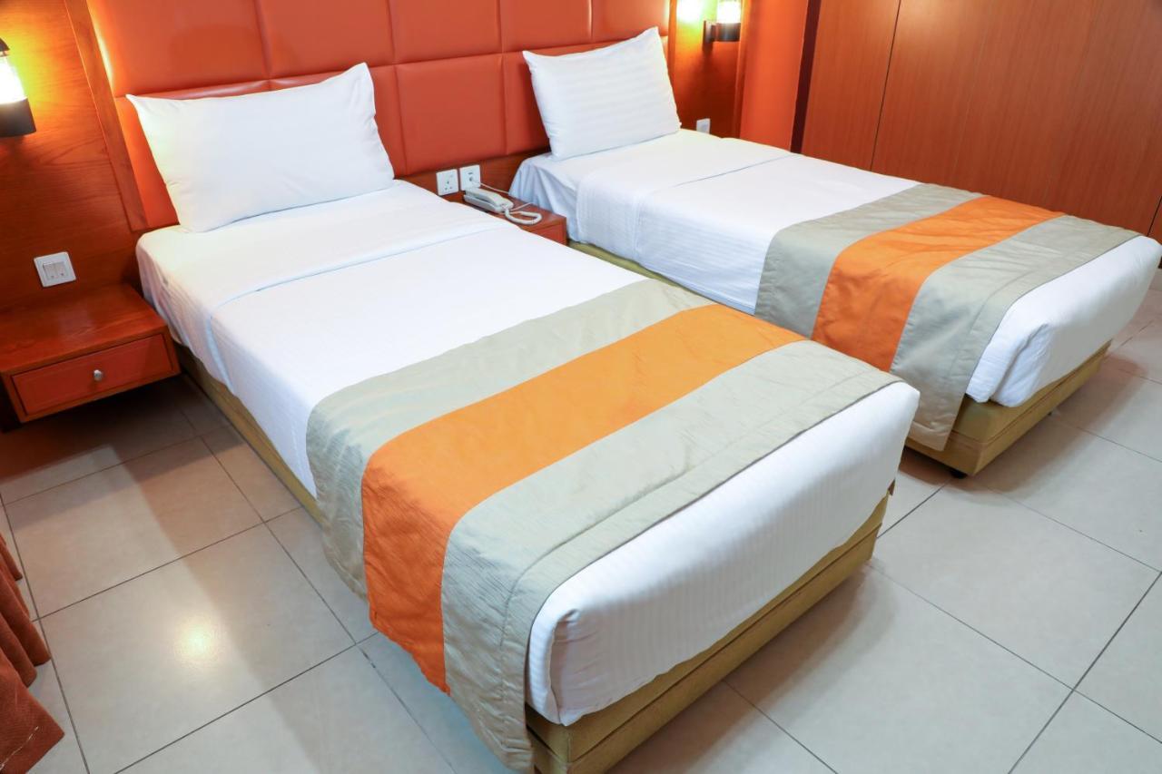 Wescott Plaza Llc Formerly West Zone Plaza Apts Apart Otel Dubai