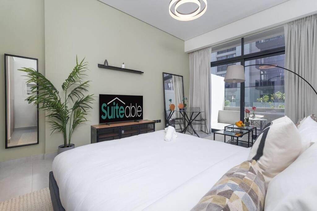 Eclectic With Terrace In Oxford Blvd Jvc * Dubai