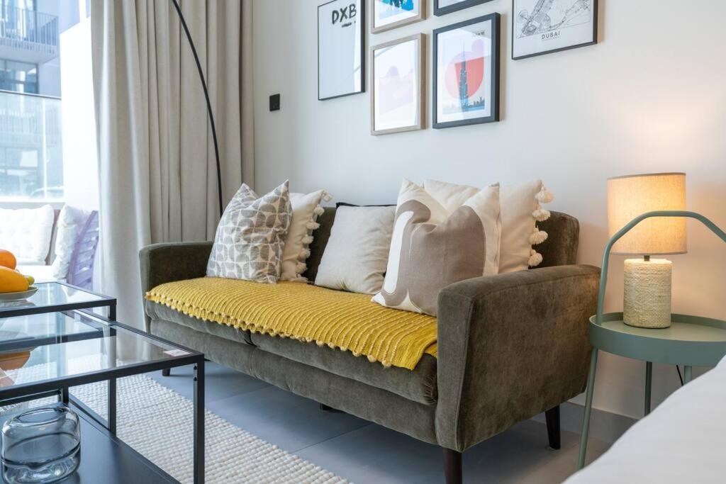 Eclectic With Terrace In Oxford Blvd Jvc * Dubai
