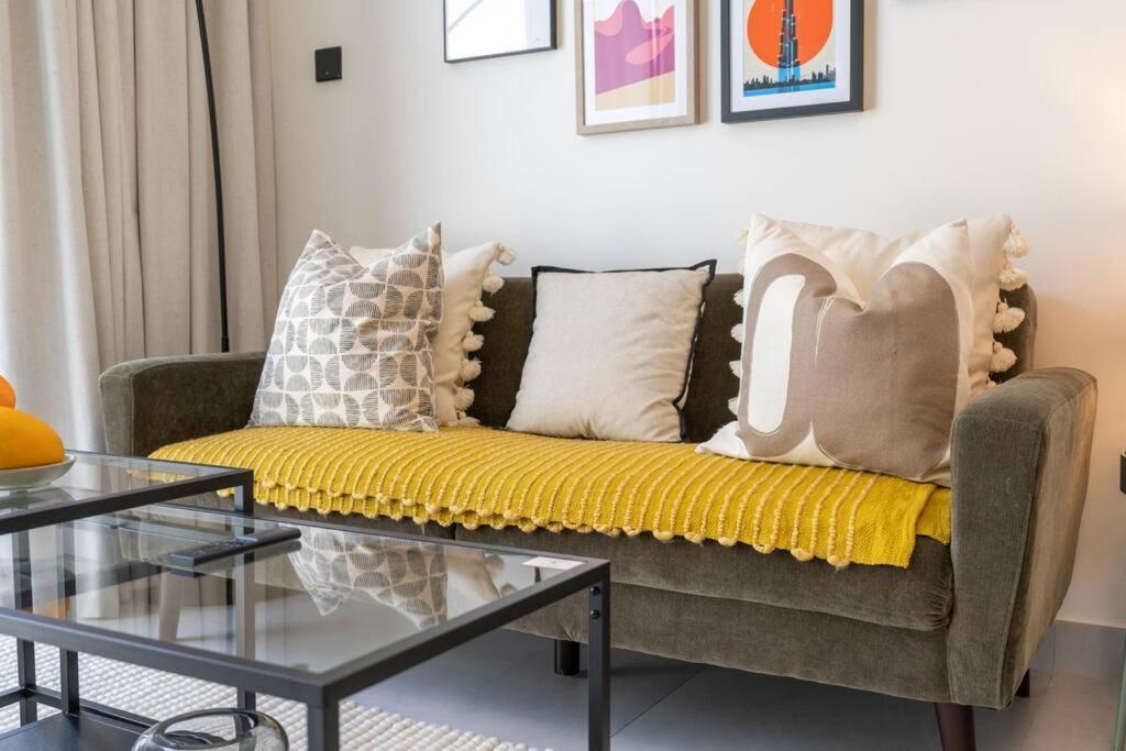 Eclectic With Terrace In Oxford Blvd Jvc Apartment Dubai