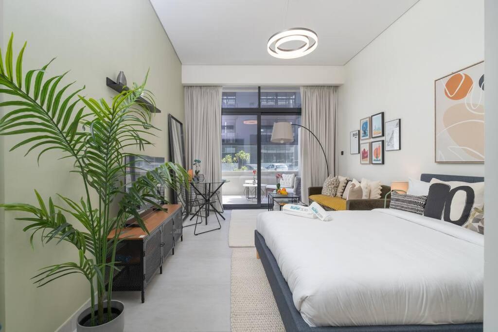 Eclectic With Terrace In Oxford Blvd Jvc Dubai