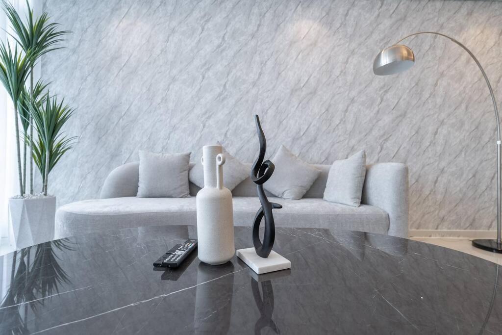 Apartment La Dolce By Suiteable Interiors *