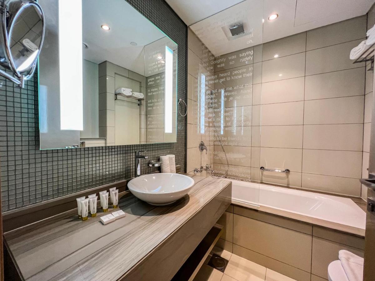 Luton - Damac Paramount 2br High Floor, Business Bay, 61ab06 *